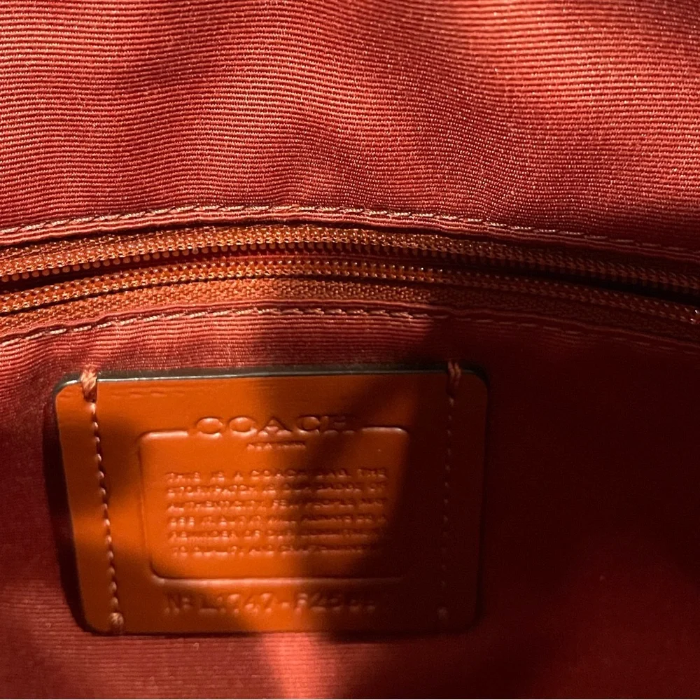❤️🌸🤎Coach Monogram Crossbody Bag❤️🌸🤎 - Picture 10 of 12